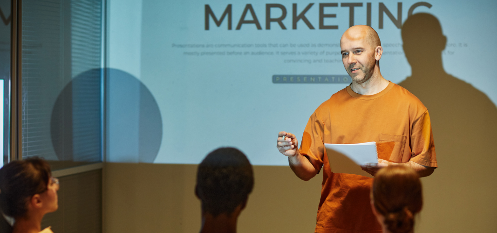 Ask an MBA Admissions Expert: Dan Bauer