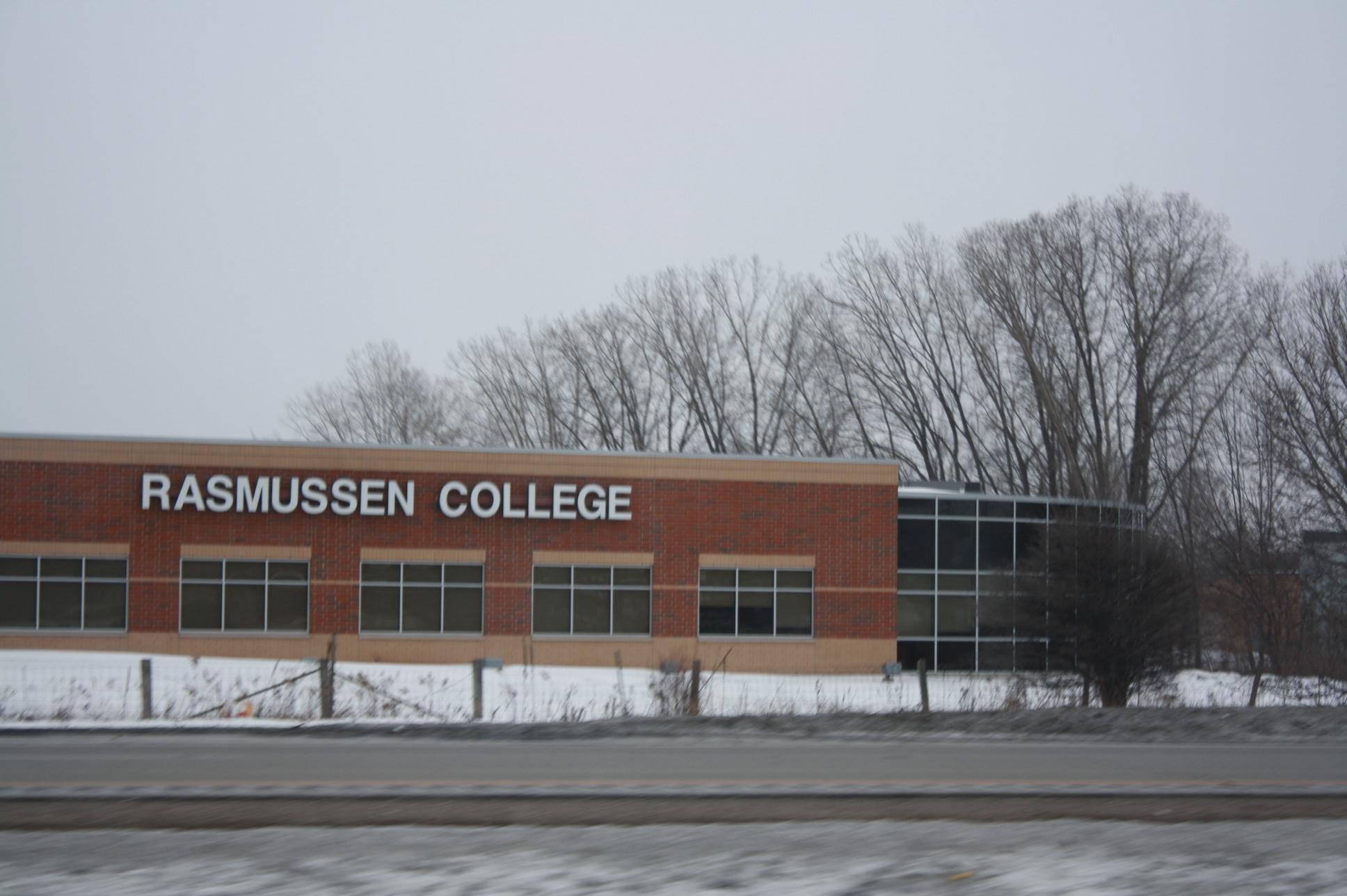 The w:Rasmussen College building in w:Green Bay, Wisconsin on w:U.S. Route 41. This file was uploaded with Commonist.