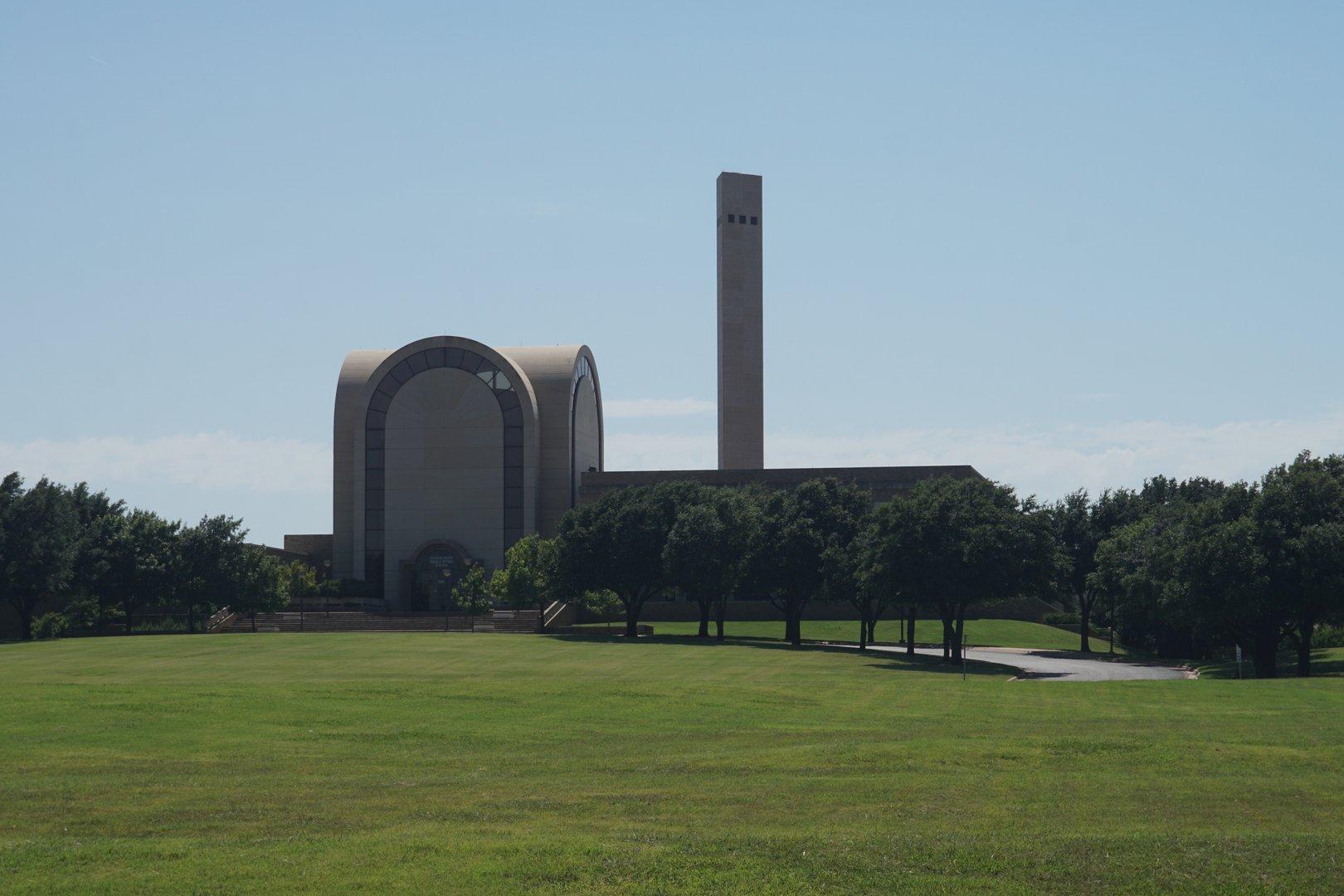 Abilene Christian University June 2019 44 (Onstead-Packer Biblical Studies Building and Tower of Light)