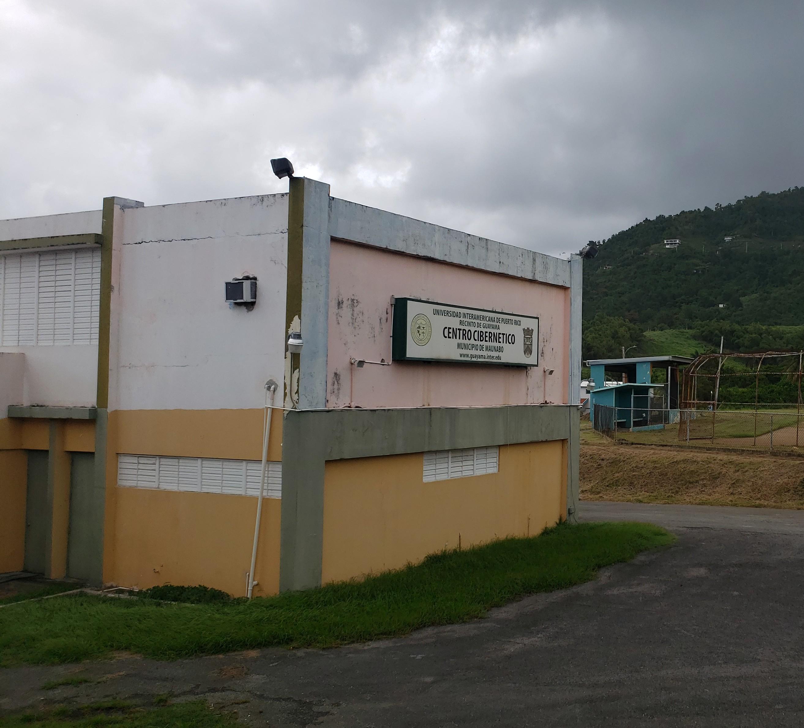 UIPR Centro Cibernetico en Maunabo, Puerto Rico