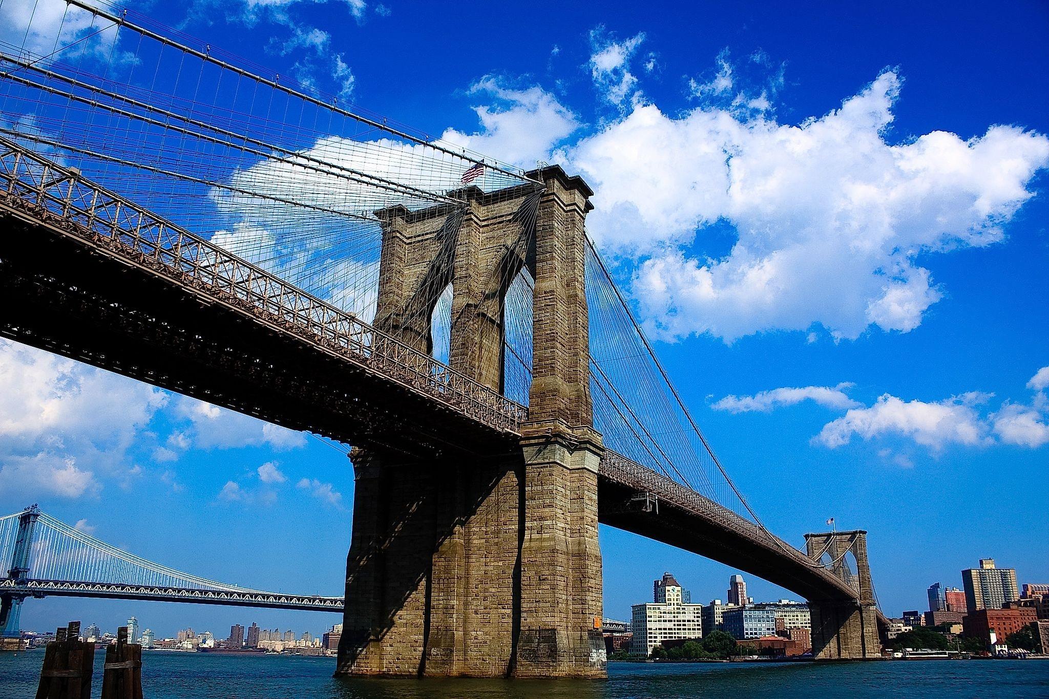 The view of Brooklyn Bridge from Manhattan