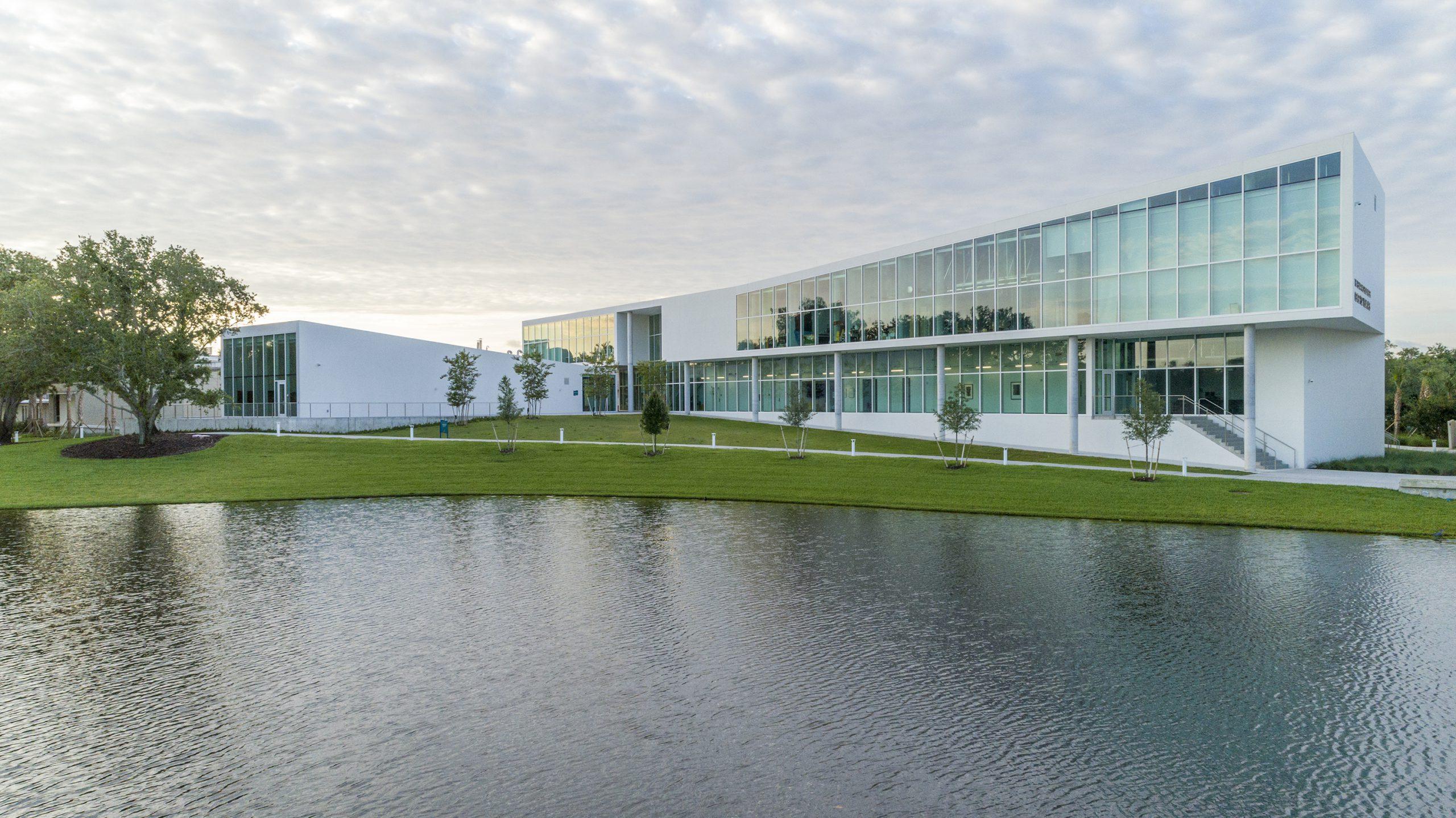 Eckerd College's new visual arts center: A campus masterpiece | Pennoni