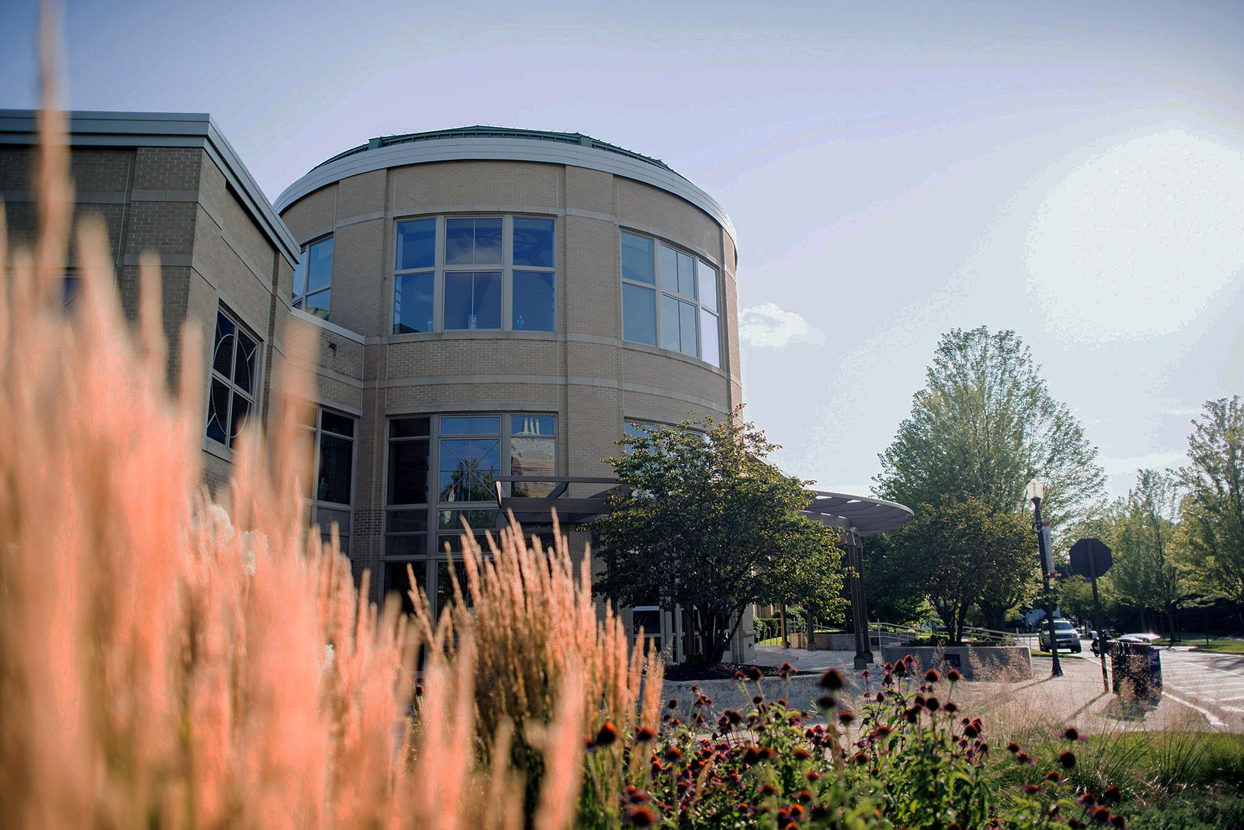 Academic Colleges - Edgewood University