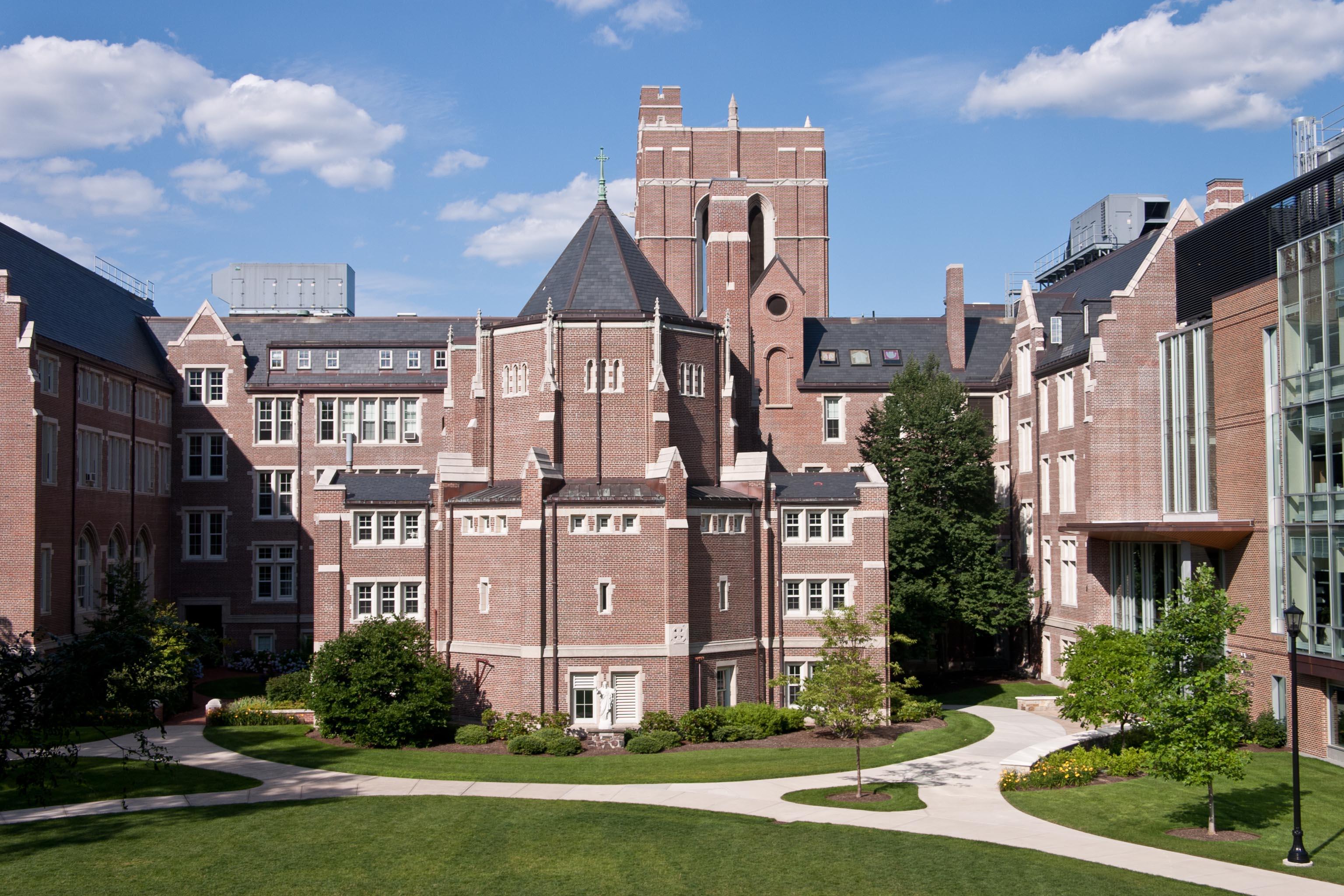 Emmanuel College Summer Camp (Boston, Massachusetts, USA)