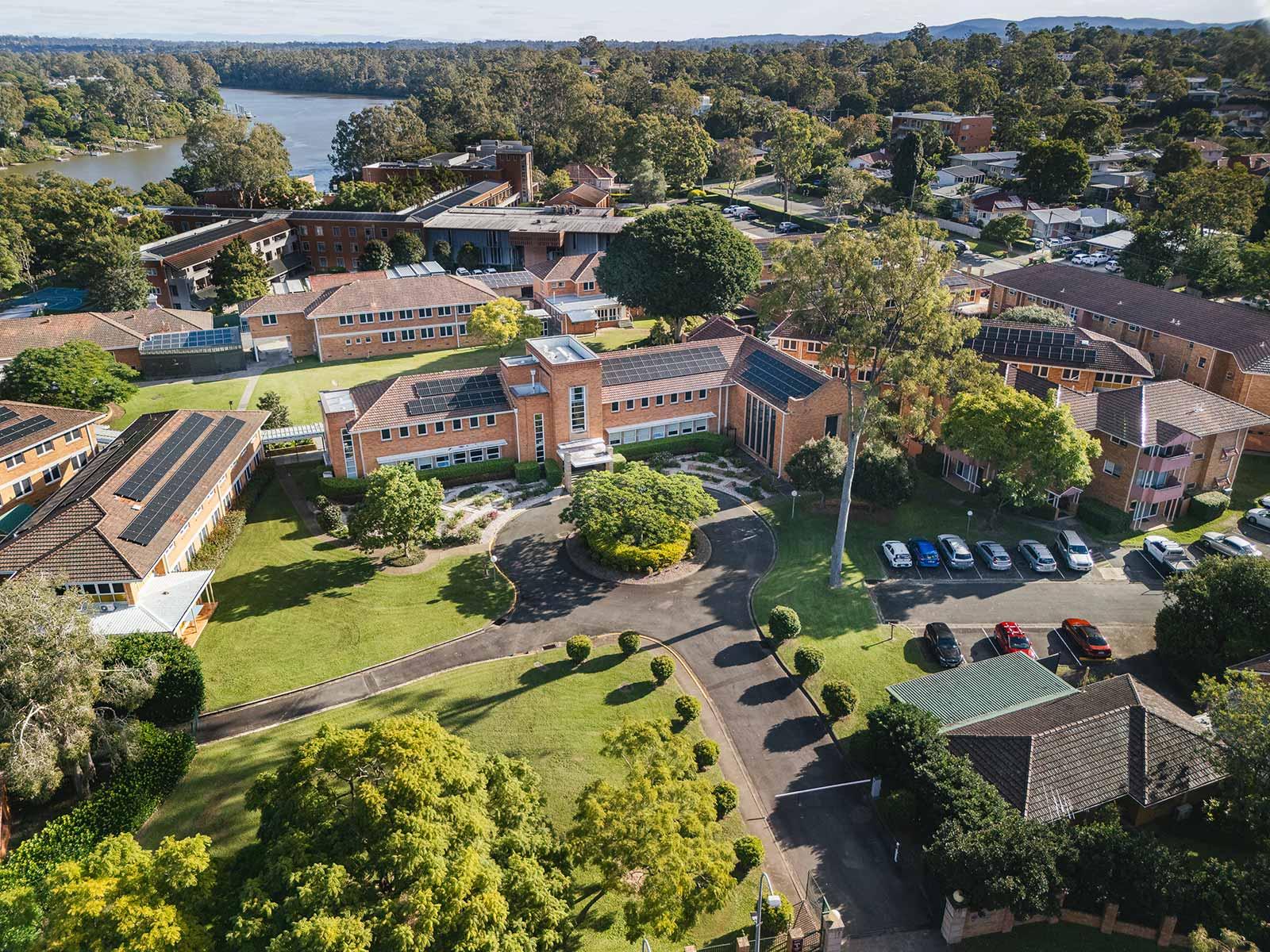 Campus & Facilities | Emmanuel College