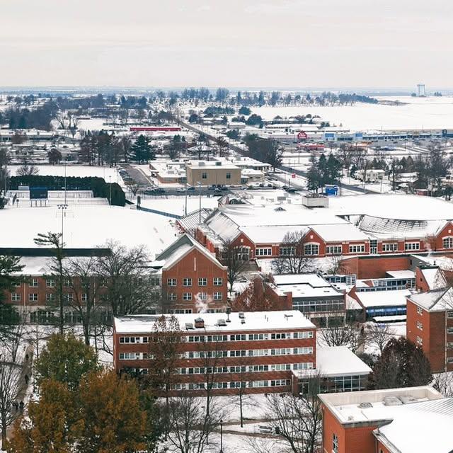 Illinois College | A fresh blanket of snow over the Hilltop ❄️💙 #IllinoisCollege #JacksonvilleIL | Instagram