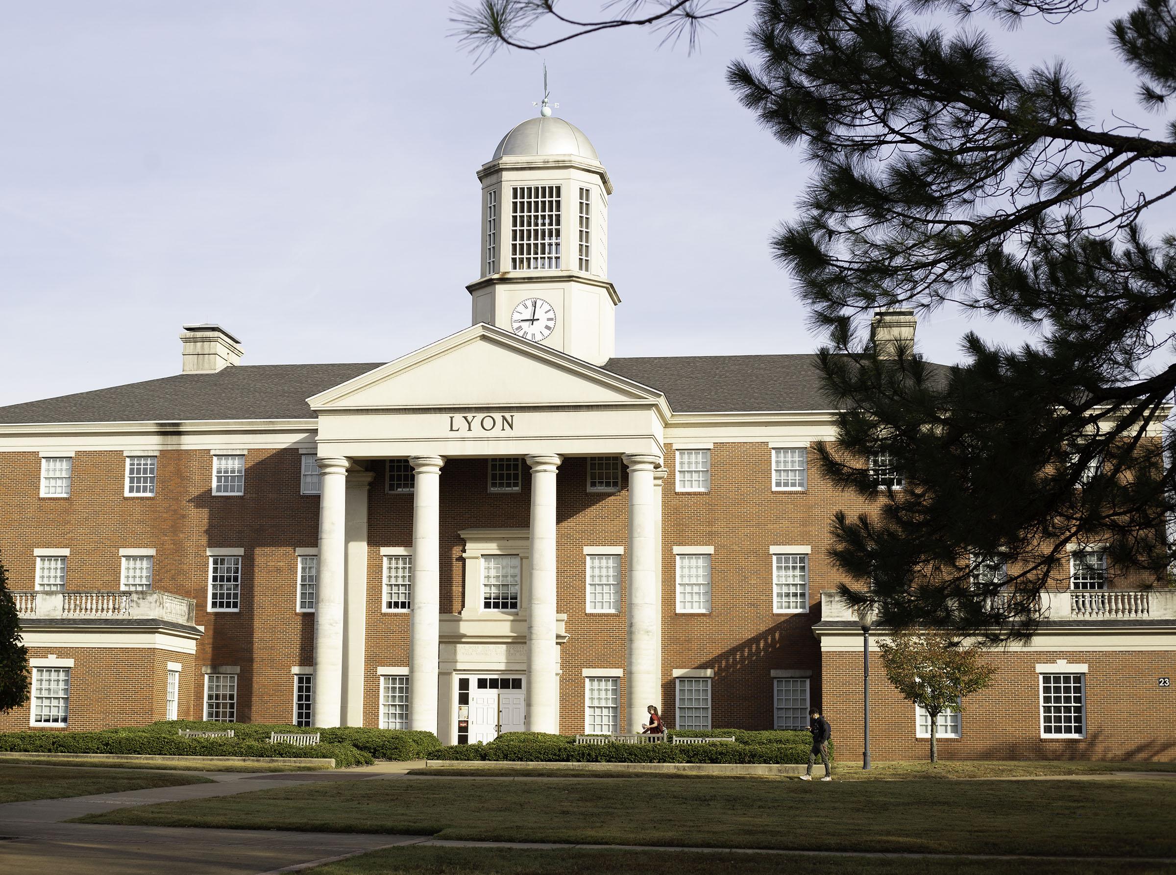 Lyon College to begin exploring grad programs, partners with WRMC for BSN program