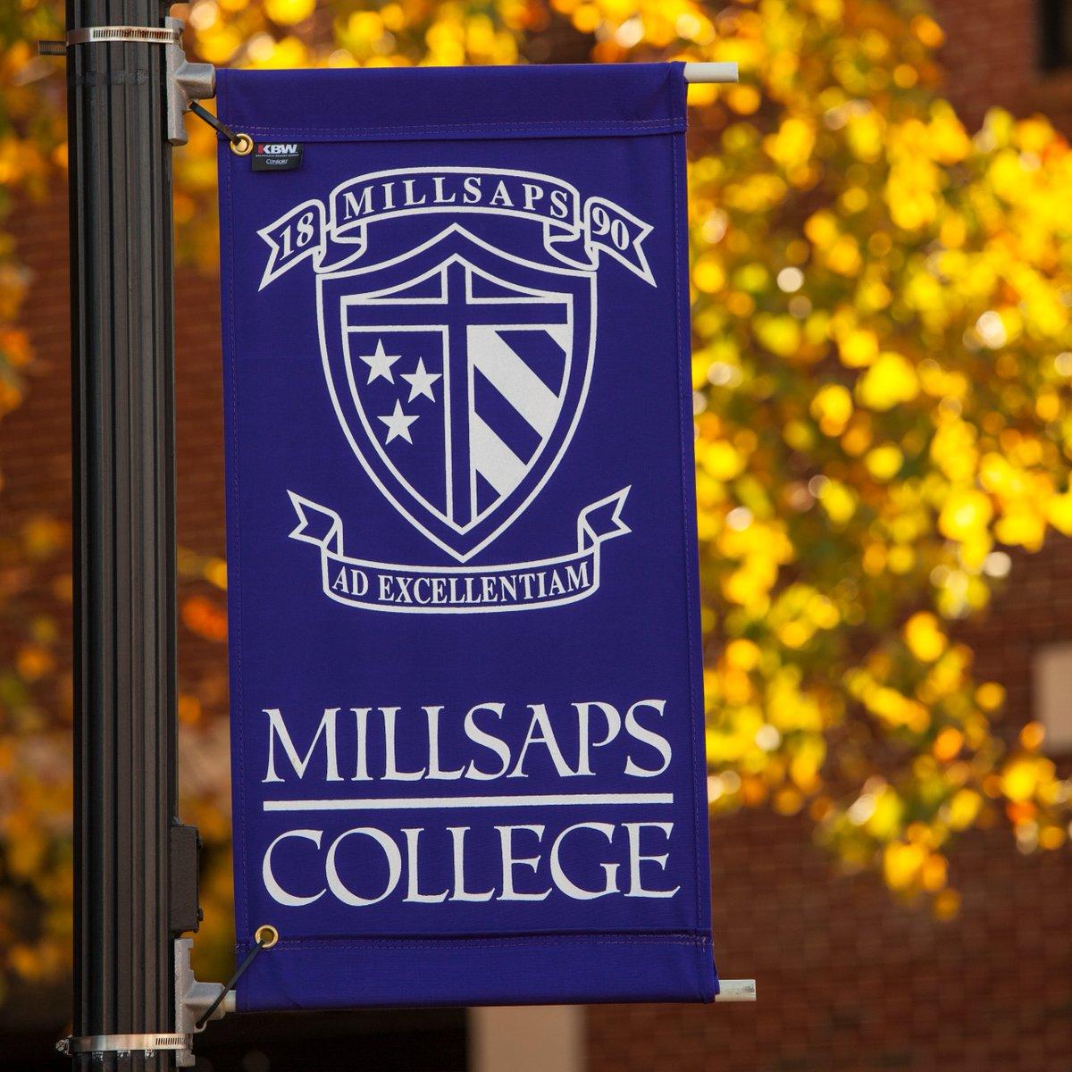 Seeing is believing. Experience 100 beautiful acres that serve as a launch pad to the world. Become Something Major - schedule your visit today. https://t.co/w8YX4G7pUp