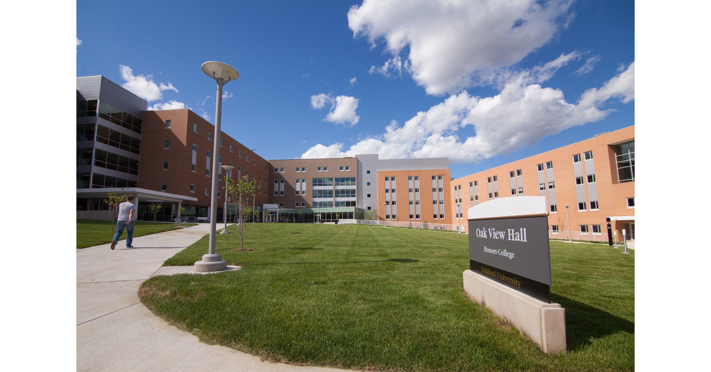 Oakland University Honors College enrollment surpasses 2,000 students