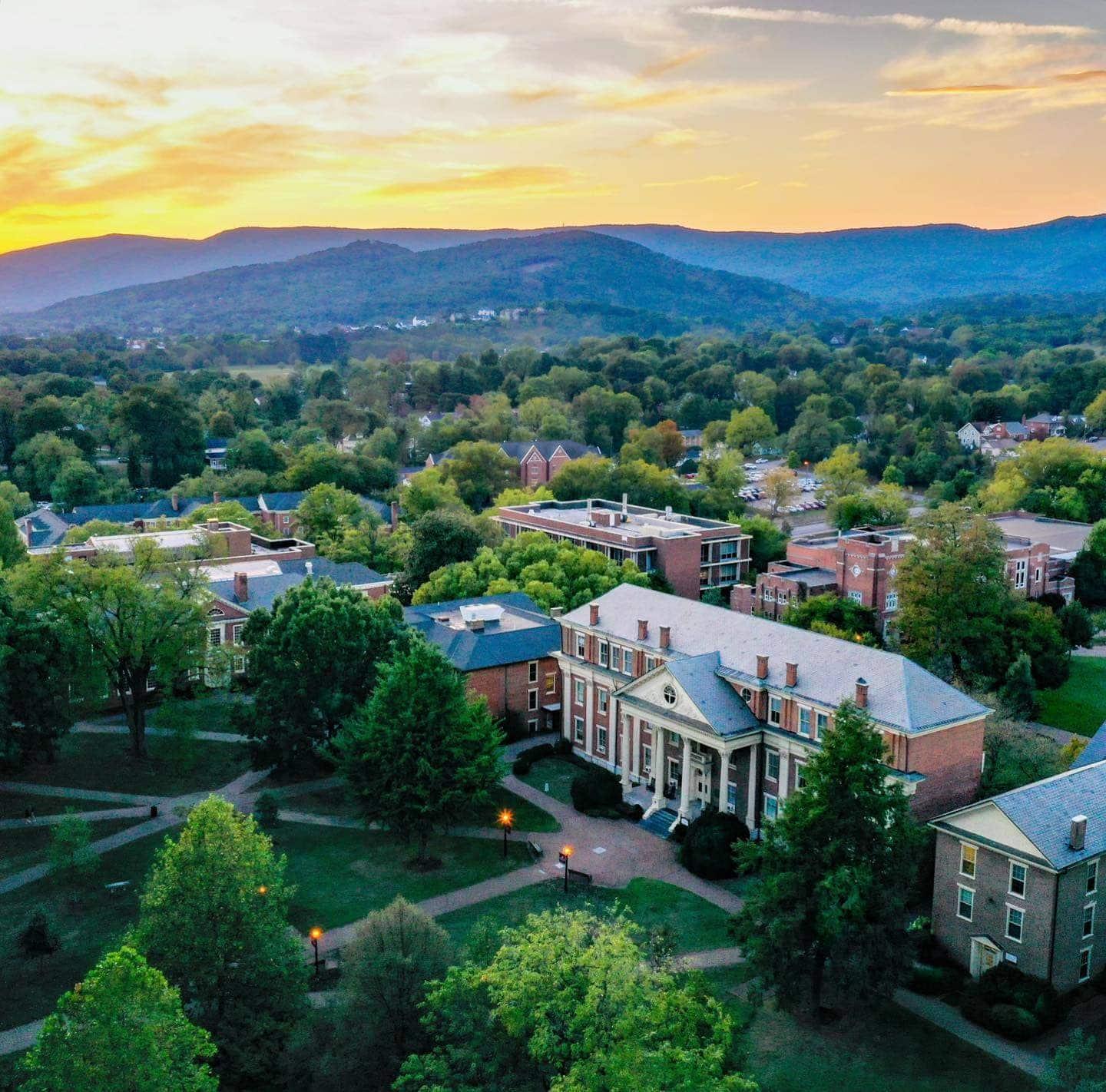 Roanoke College | College of Distinction