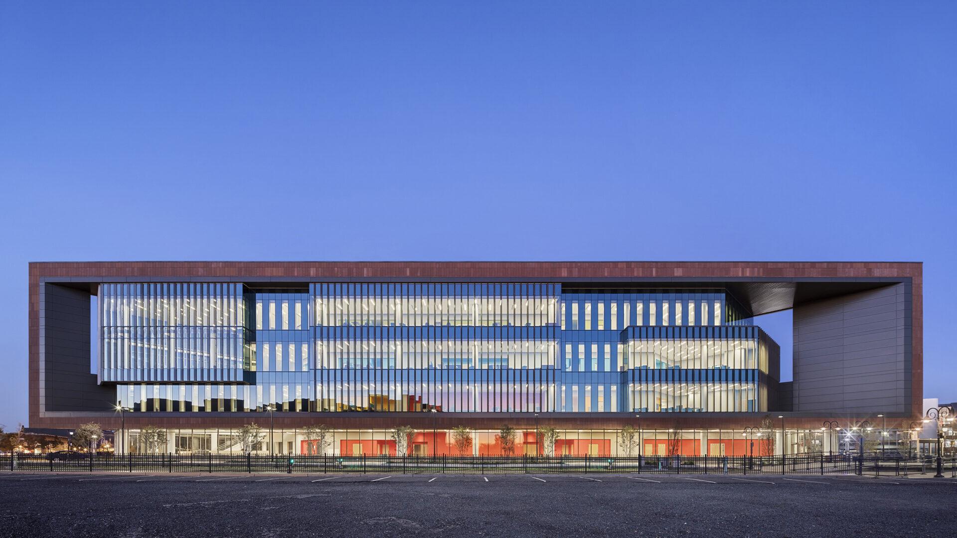 Rutgers University: School of Nursing & Science Building: A Case Study - Perkins Eastman