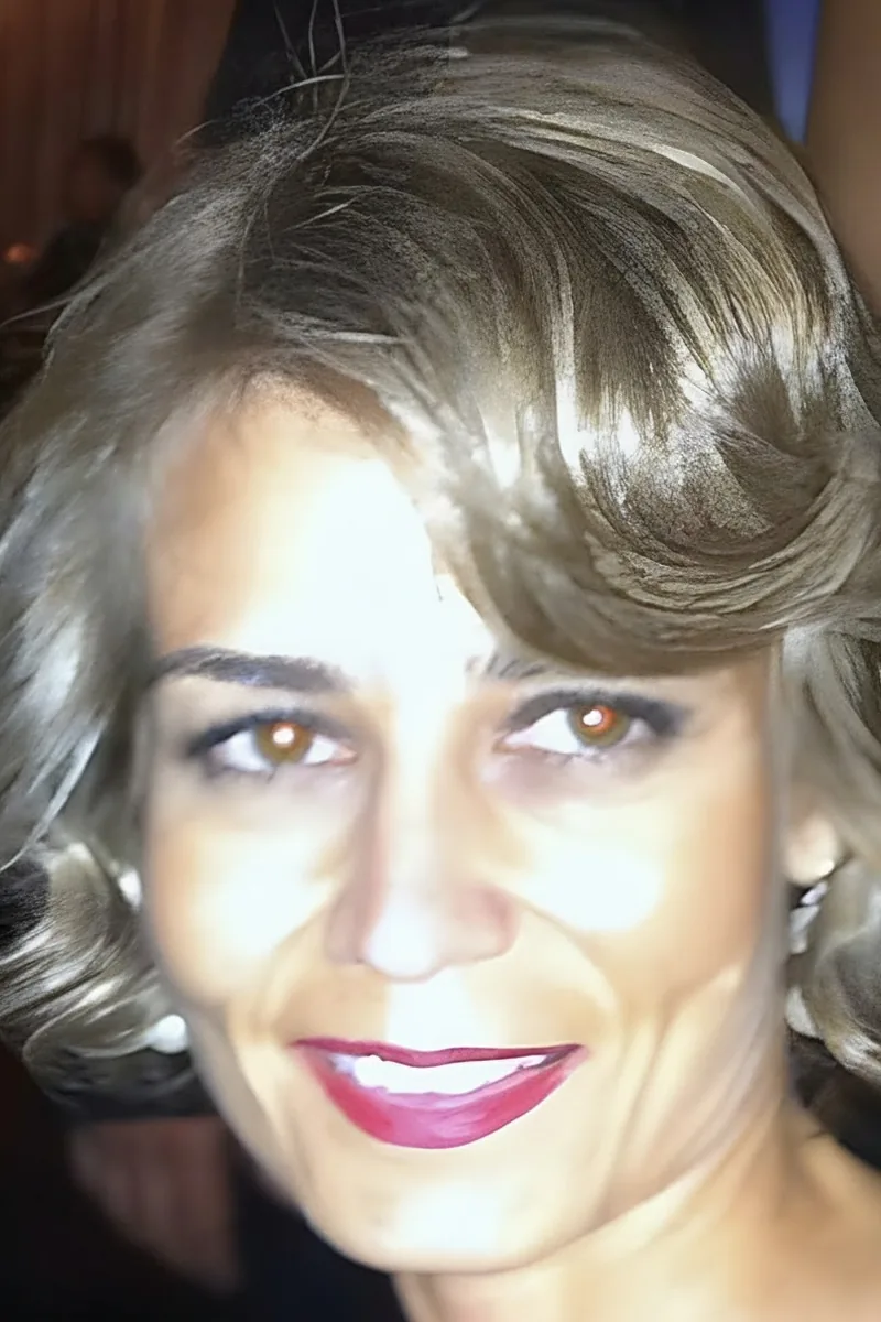 Ana R.