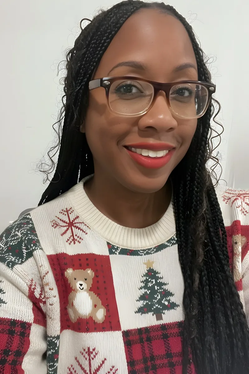 LaShondra